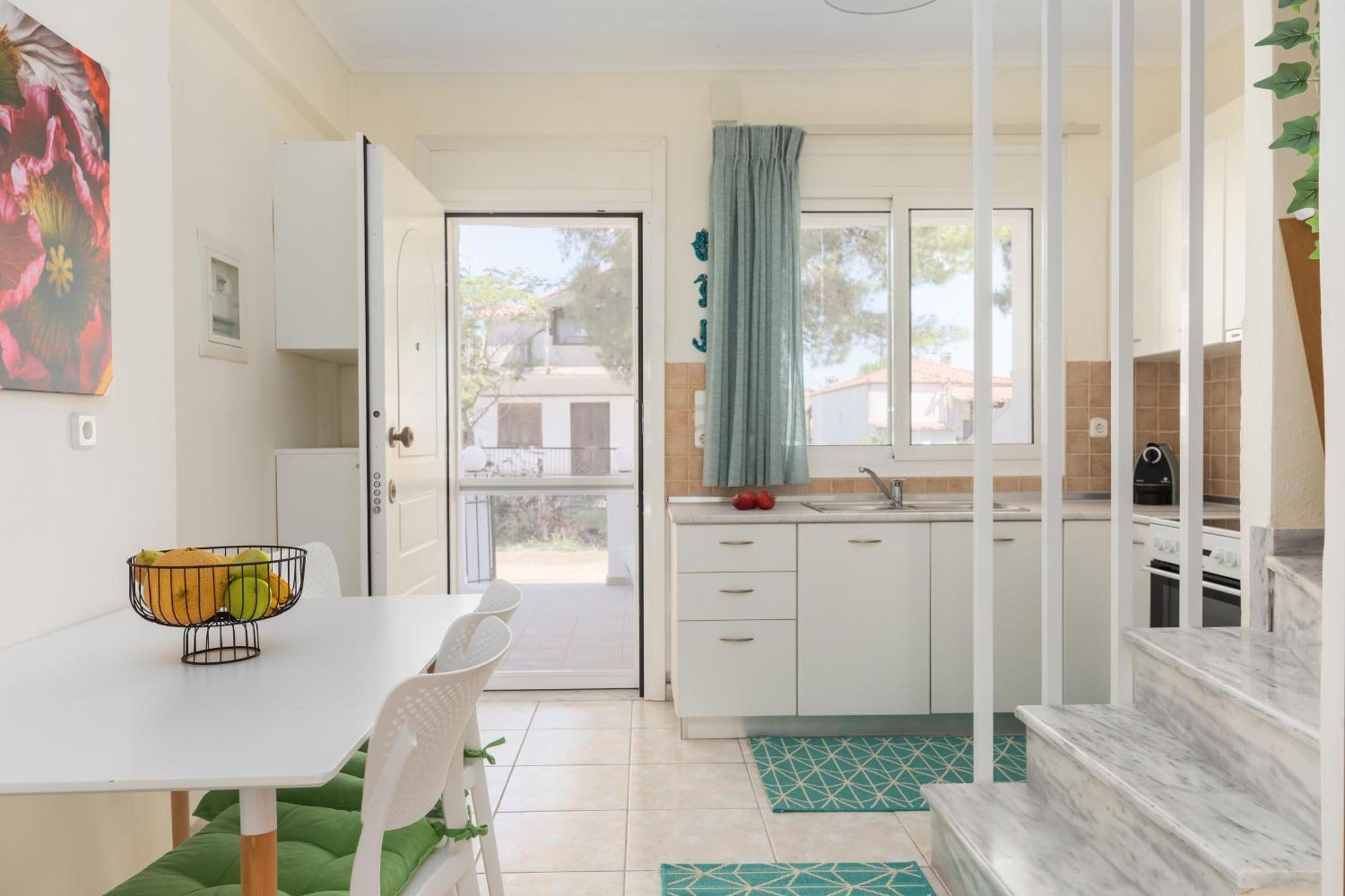 Alexandra'S Maisonette. Paralia Dionisiou Exterior foto