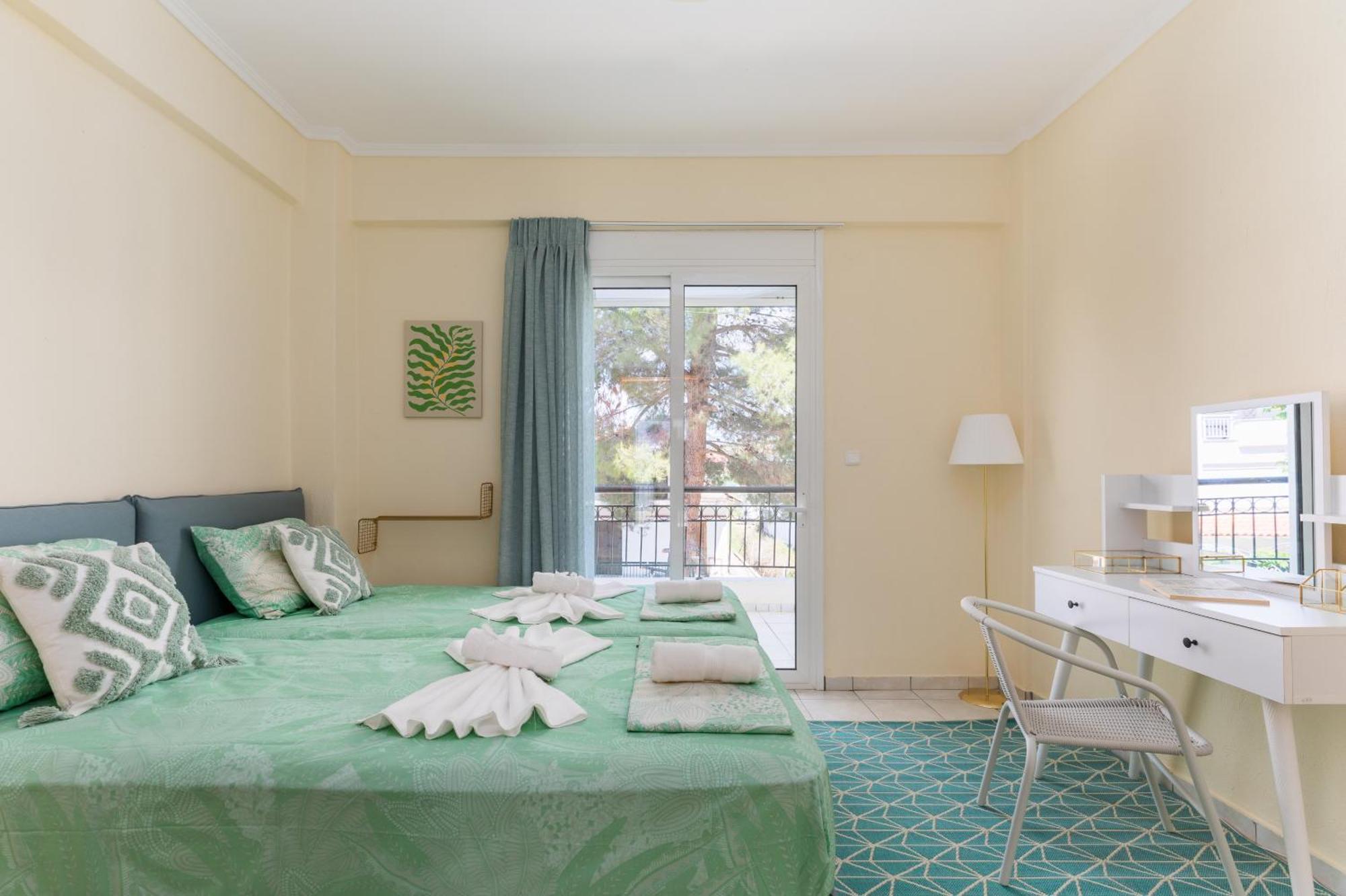 Alexandra'S Maisonette. Paralia Dionisiou Exterior foto